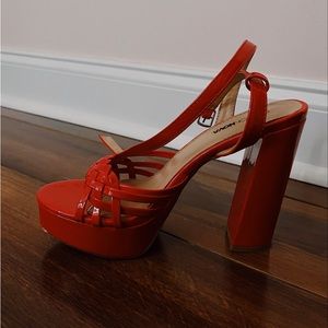 Red fashion nova heels! Worn once and in good condition!!